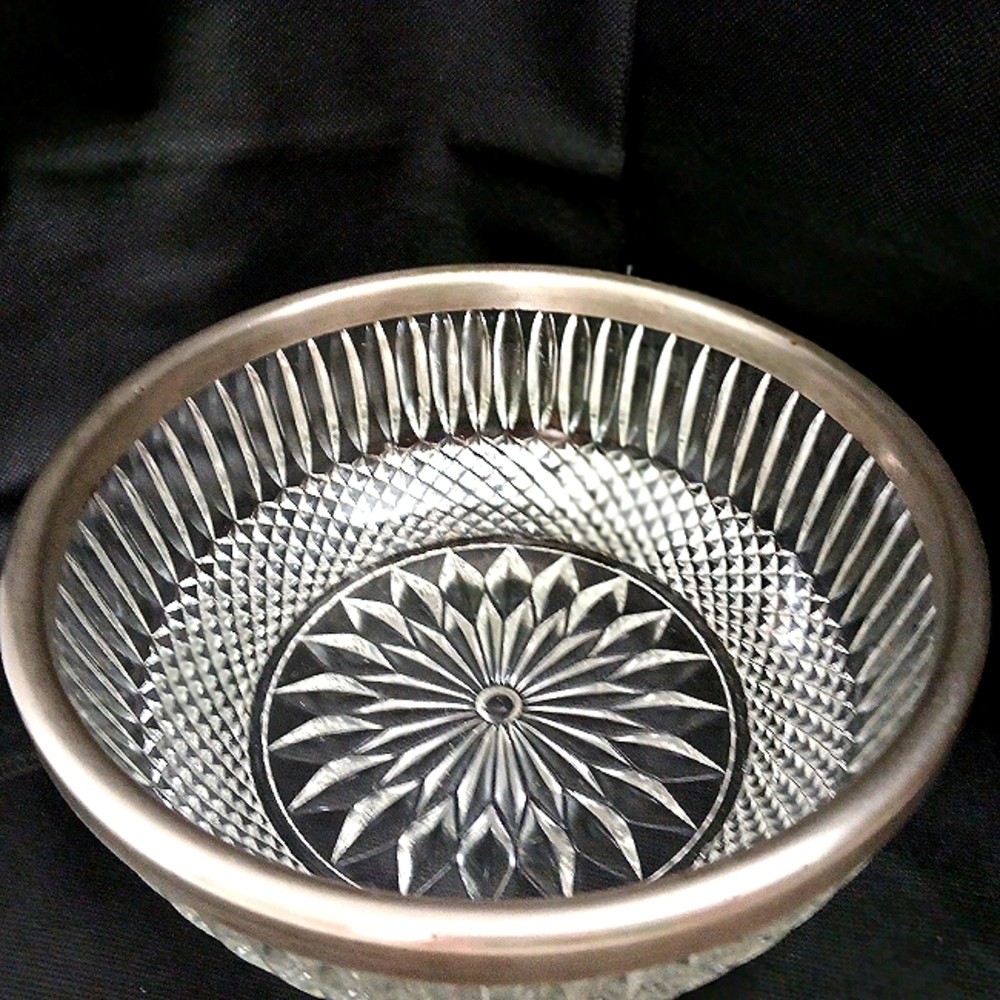 Crystal Serving Bowl Italian Leanord ?Cut Glass Silver Rim 9in diameter VINTAGE